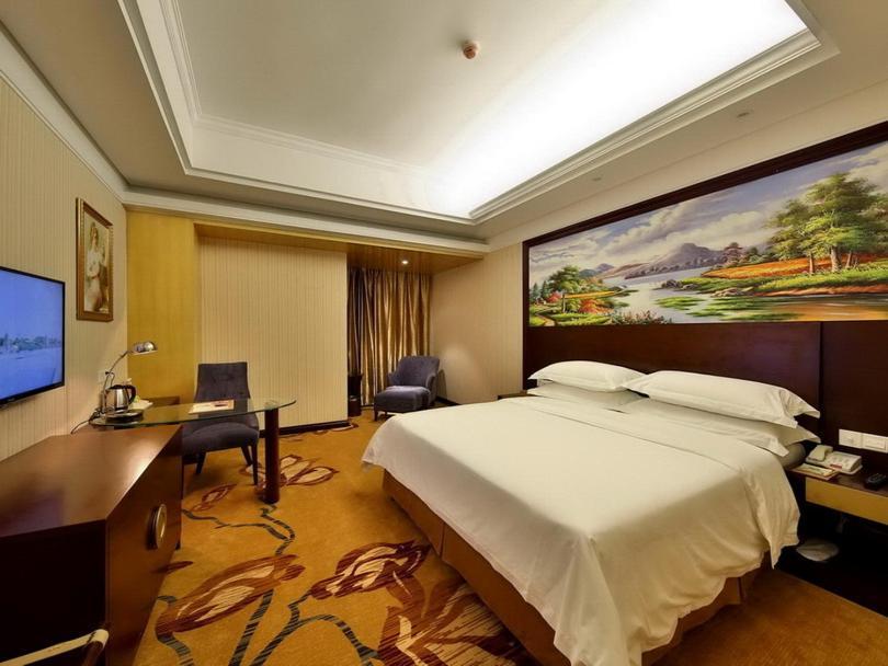 Vienna International Hotel Zhangjiajie Tianmen Mountain Exterior photo
