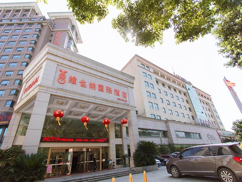 Vienna International Hotel Zhangjiajie Tianmen Mountain Exterior photo
