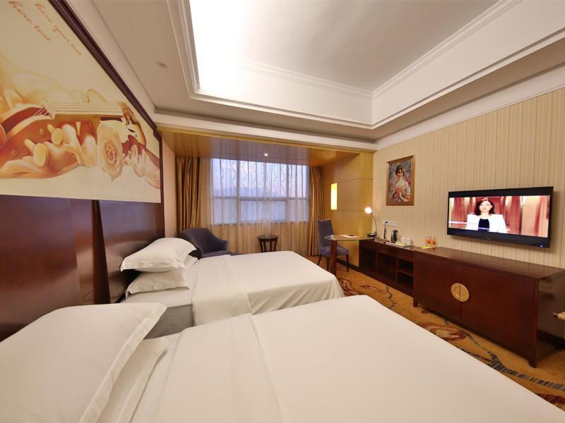 Vienna International Hotel Zhangjiajie Tianmen Mountain Exterior photo