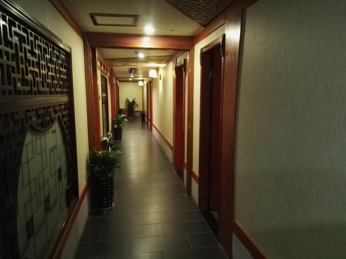 Vienna International Hotel Zhangjiajie Tianmen Mountain Exterior photo